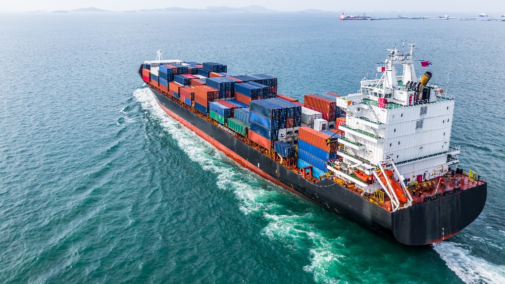 Shoring cargo ship and high tech sector 